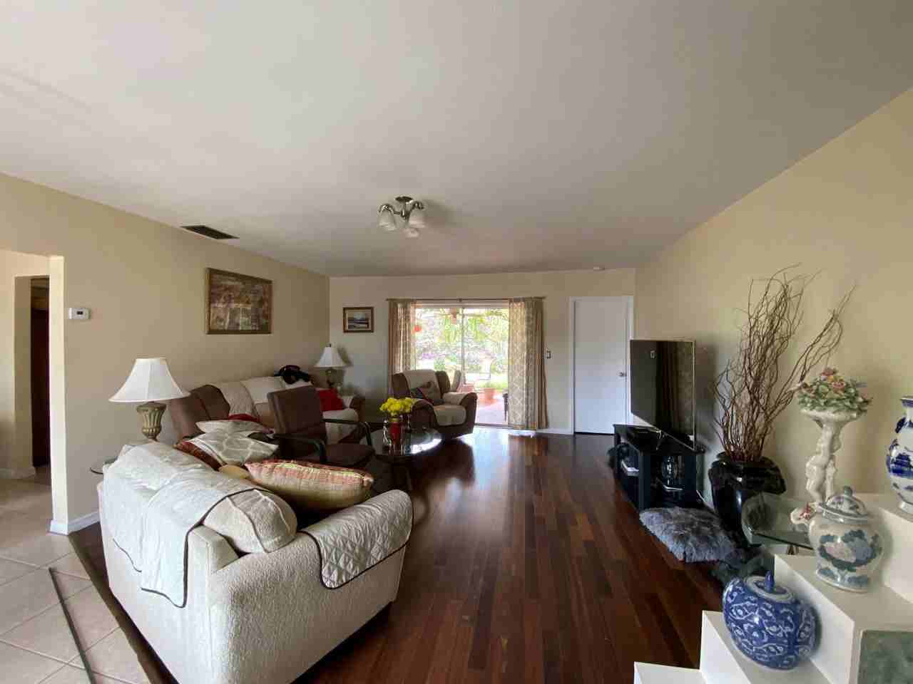 7701 Nw 7th St - Photo 2 of 8
