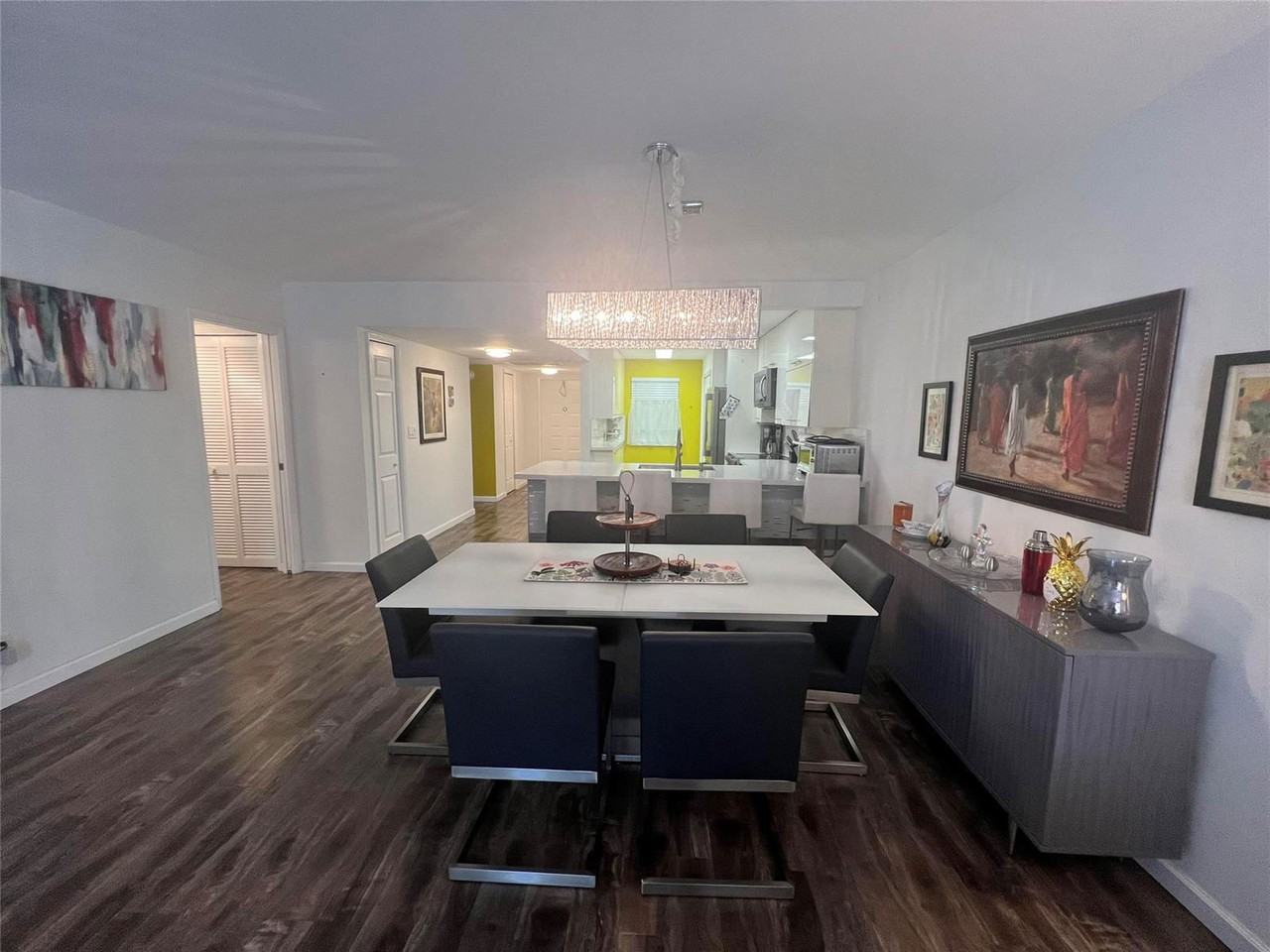 4280 Oaks Ter #201 - Photo 3 of 8