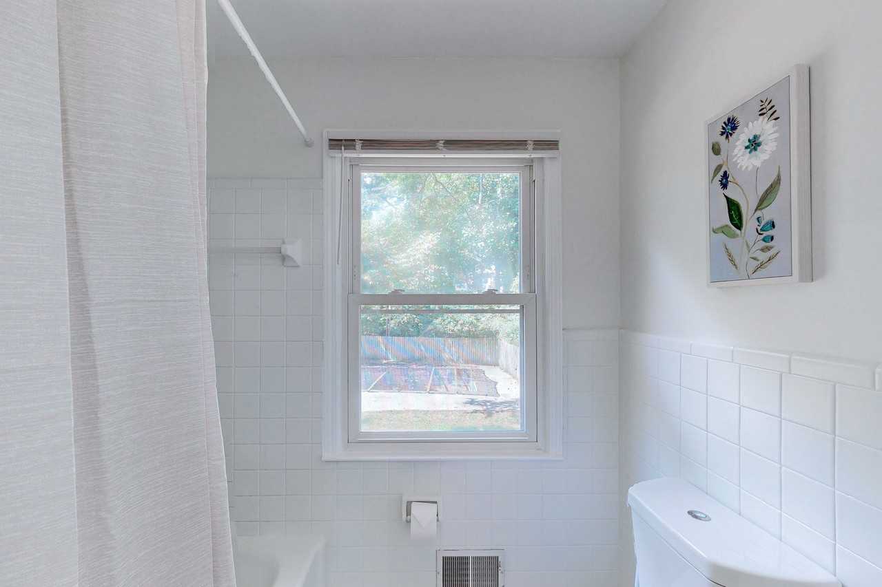 W Lakeshore Dr - Photo 4 of 17