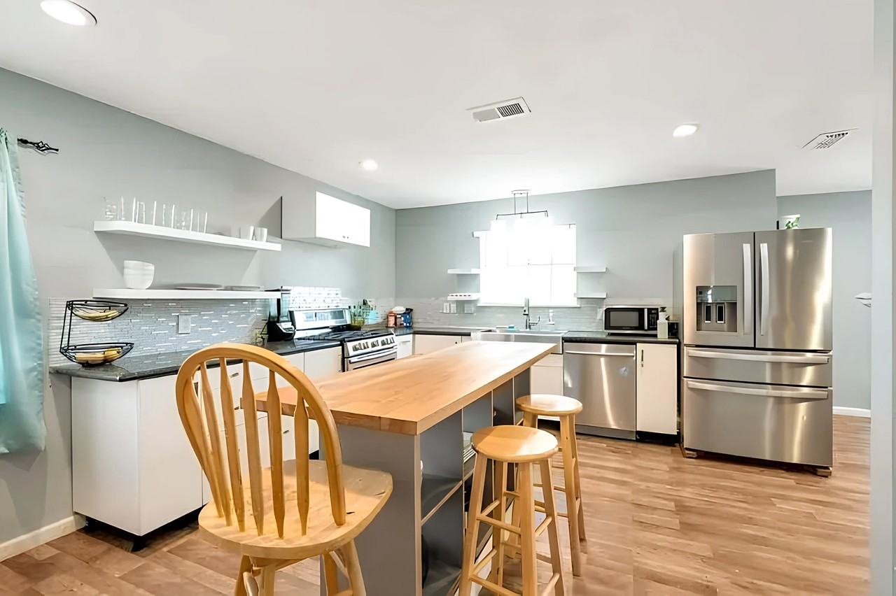 Bambriar Dr - Photo 5 of 11