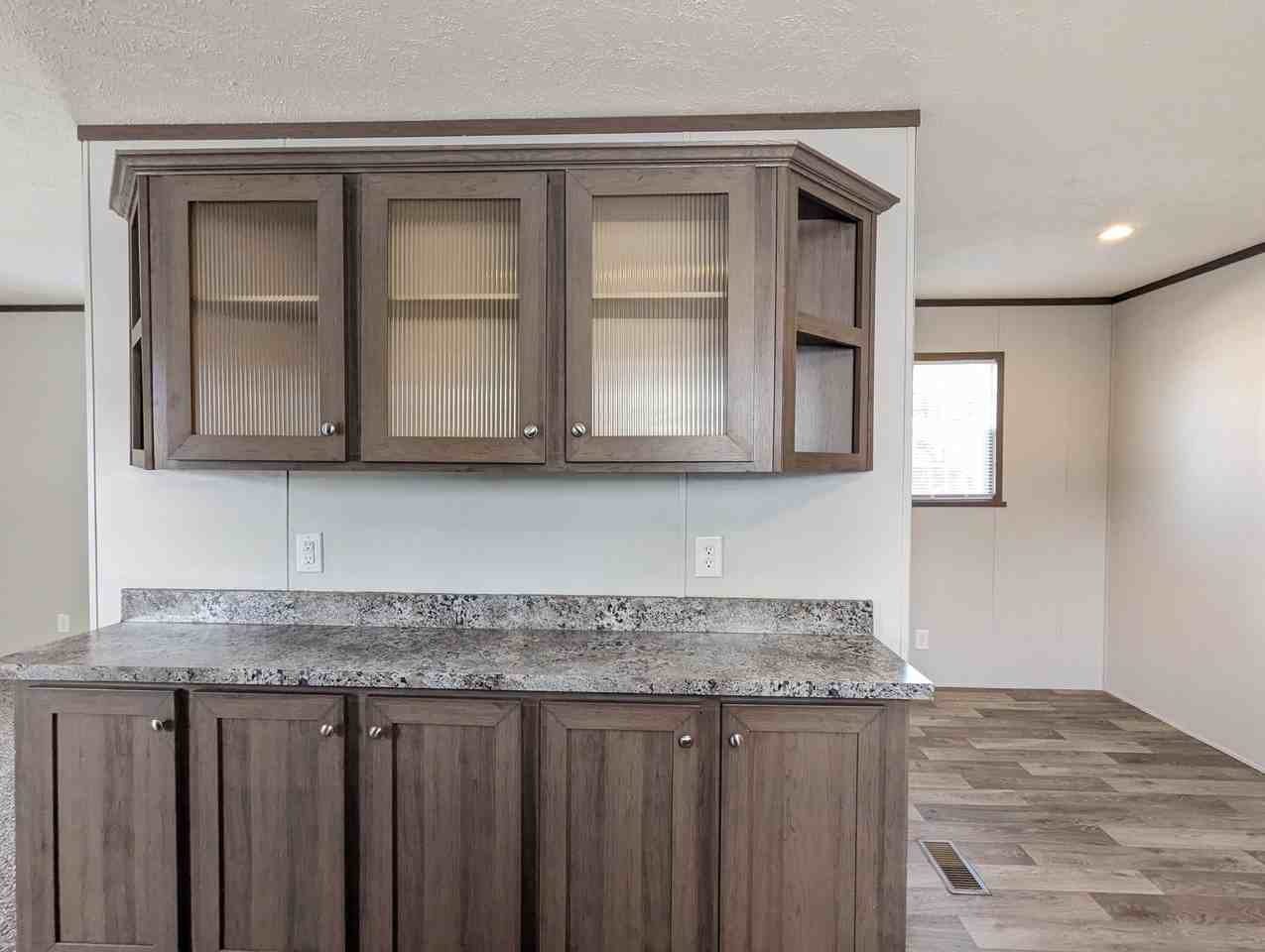 46000 Geddes Rd #18 - Photo 3 of 19