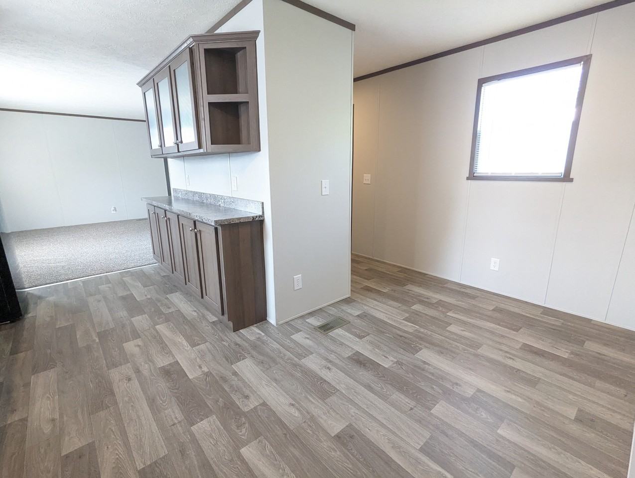 46000 Geddes Rd #18 - Photo 4 of 19