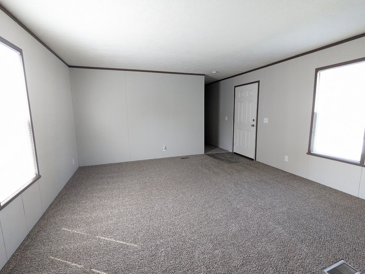 46000 Geddes Rd #18 - Photo 6 of 19