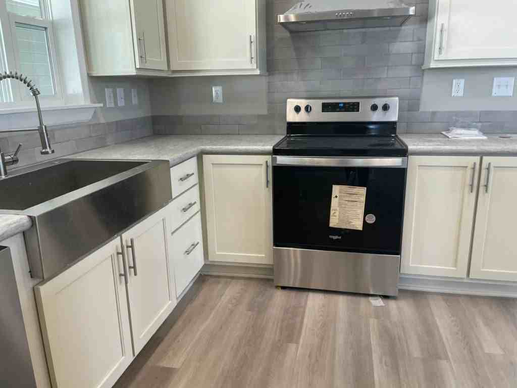 7314 44th Trl N #620 - Photo 5 of 20