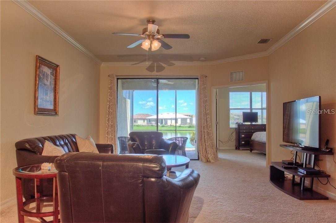 6627 Candlestick Dr - Photo 4 of 25