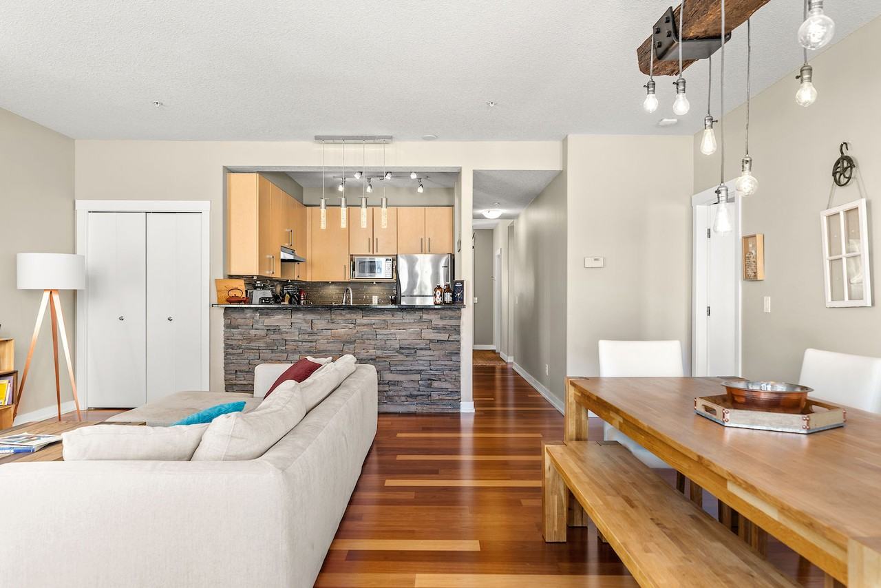 407 BellaCitta - Photo 3 of 22