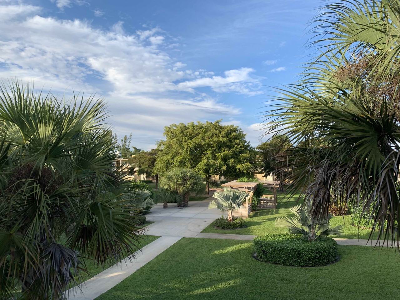 Cynthia Gardens - Photo 2 of 8