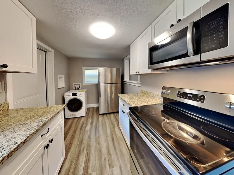 1208 Francis Ave #2 - Photo 2 of 13