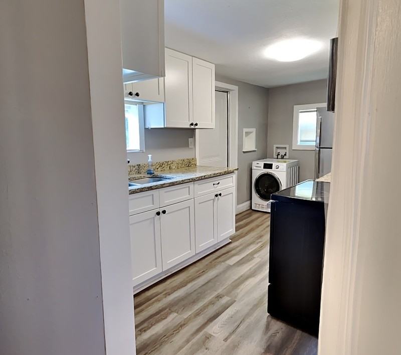 1208 Francis Ave #2 - Photo 5 of 13