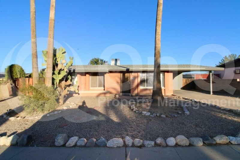 3321 S Calexico Ave - Photo 2 of 20