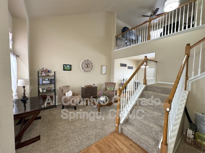 6360 Tranters Creek Way - Photo 3 of 32