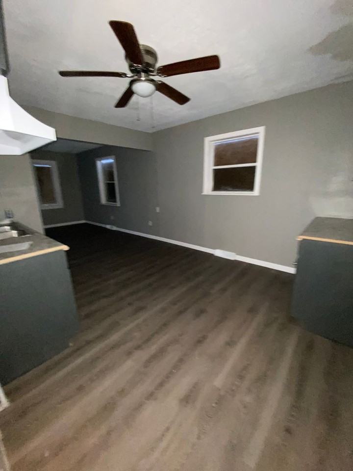 309 Green St - Photo 6 of 25