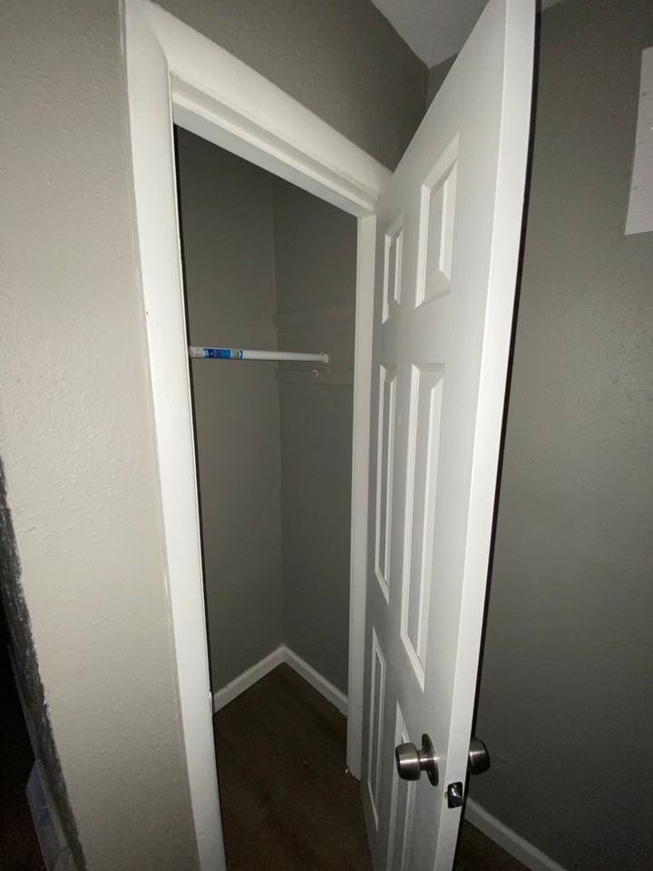 309 Green St - Photo 7 of 25