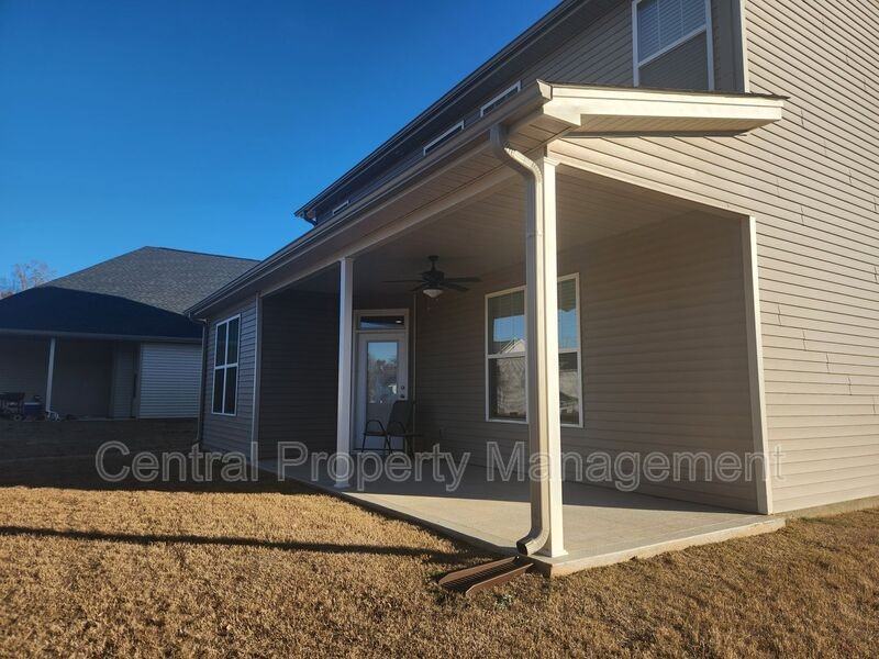 512 Dottie Ct - Photo 5 of 27