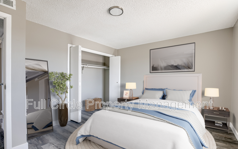 1640 N 56th St #13 - Photo 6 of 31