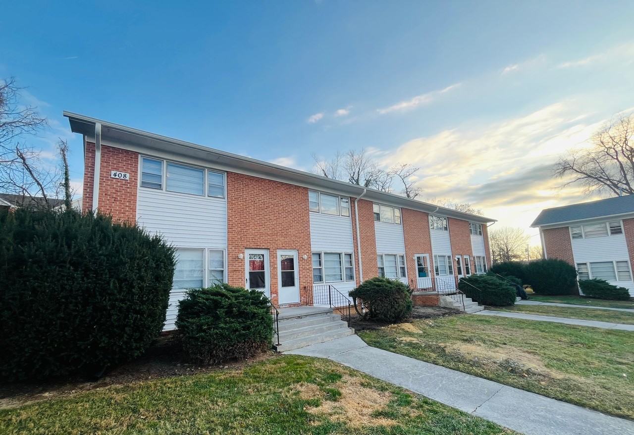 Harding Avenue Townhomes - Photo 2 of 2