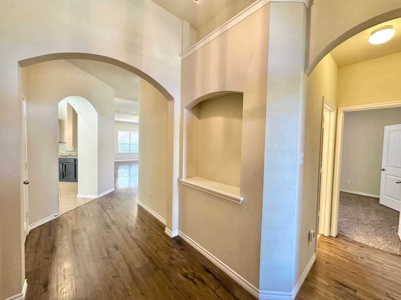 3383 Vineyard Trl - Photo 2 of 44