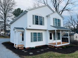 featured image of 902 Kabrich St #2