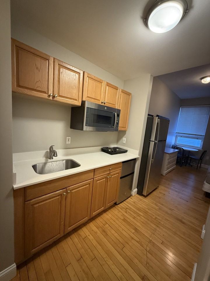 312 Shirley St #102 - Photo 3 of 10