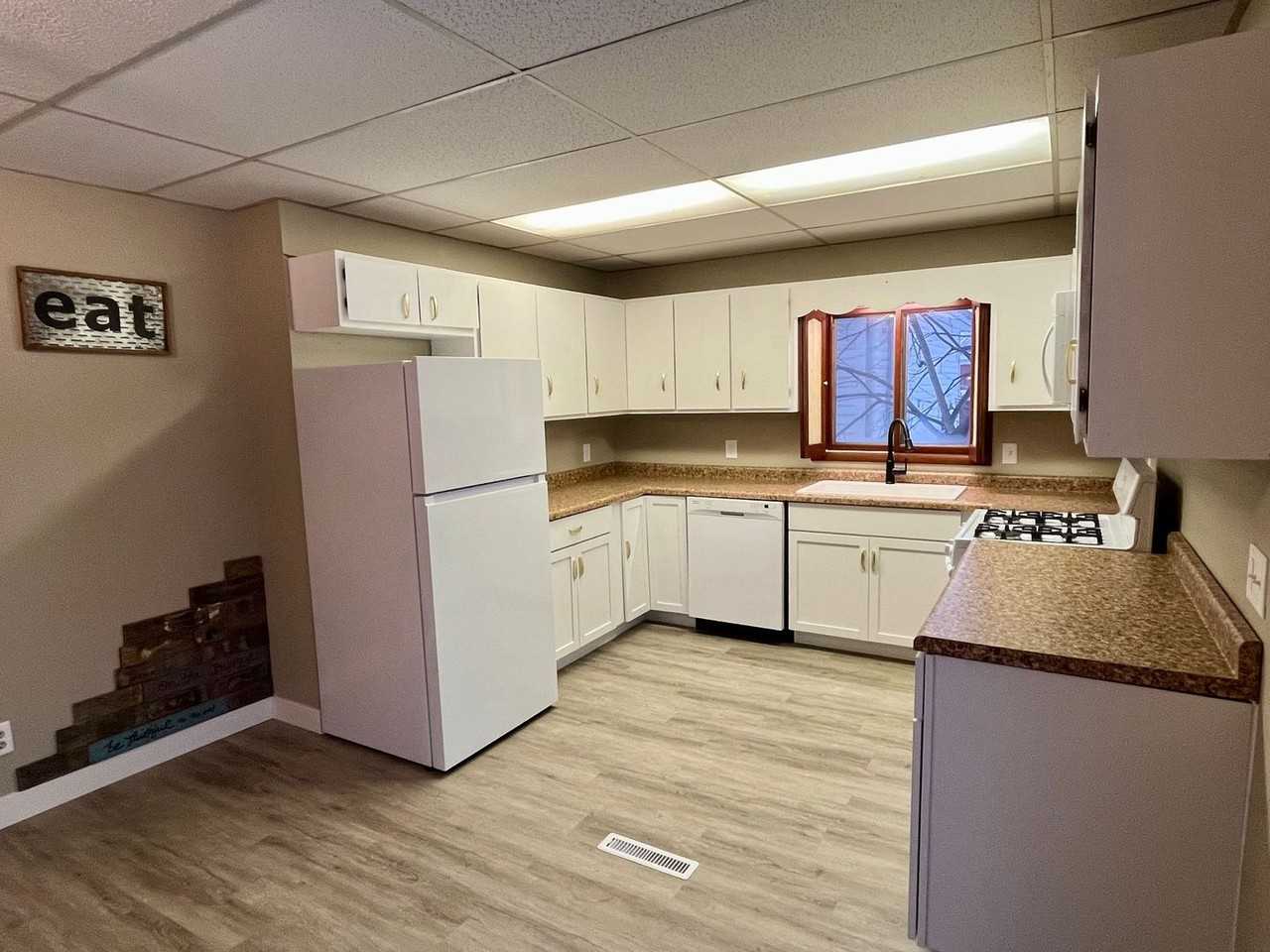 121 N 5th Ave - Photo 4 of 29