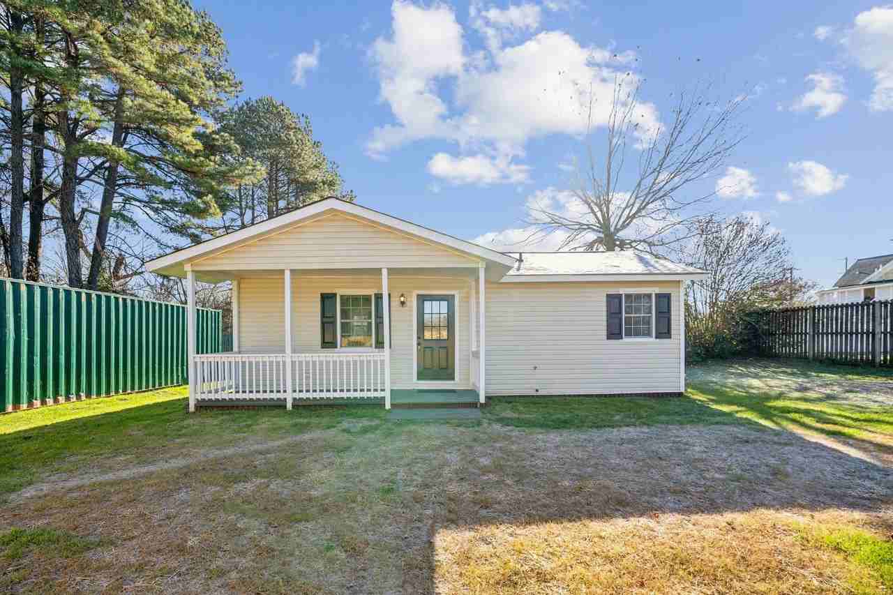 7426 Richmond Rd - Photo 2 of 23