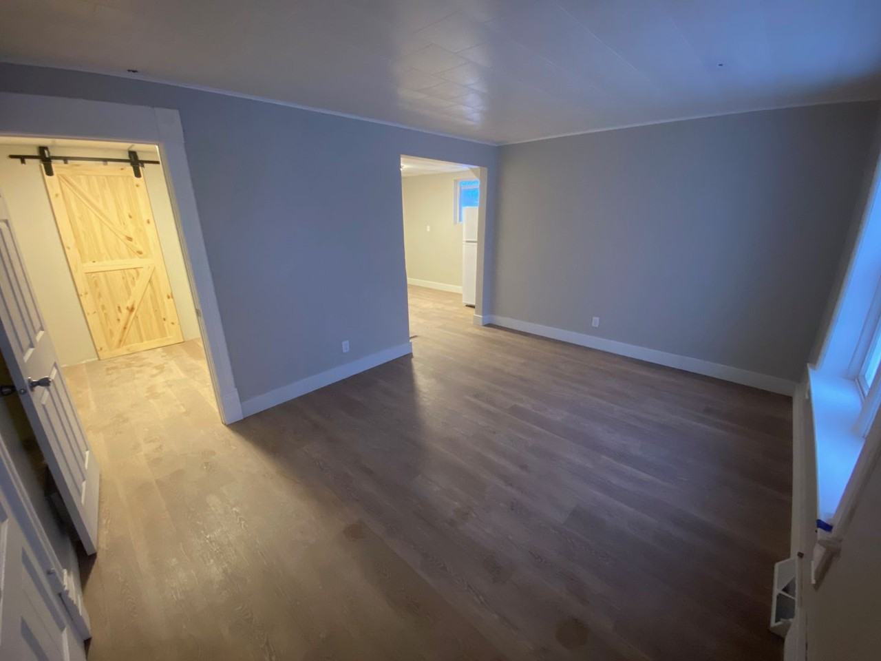 1207 Harvey St - Photo 5 of 7