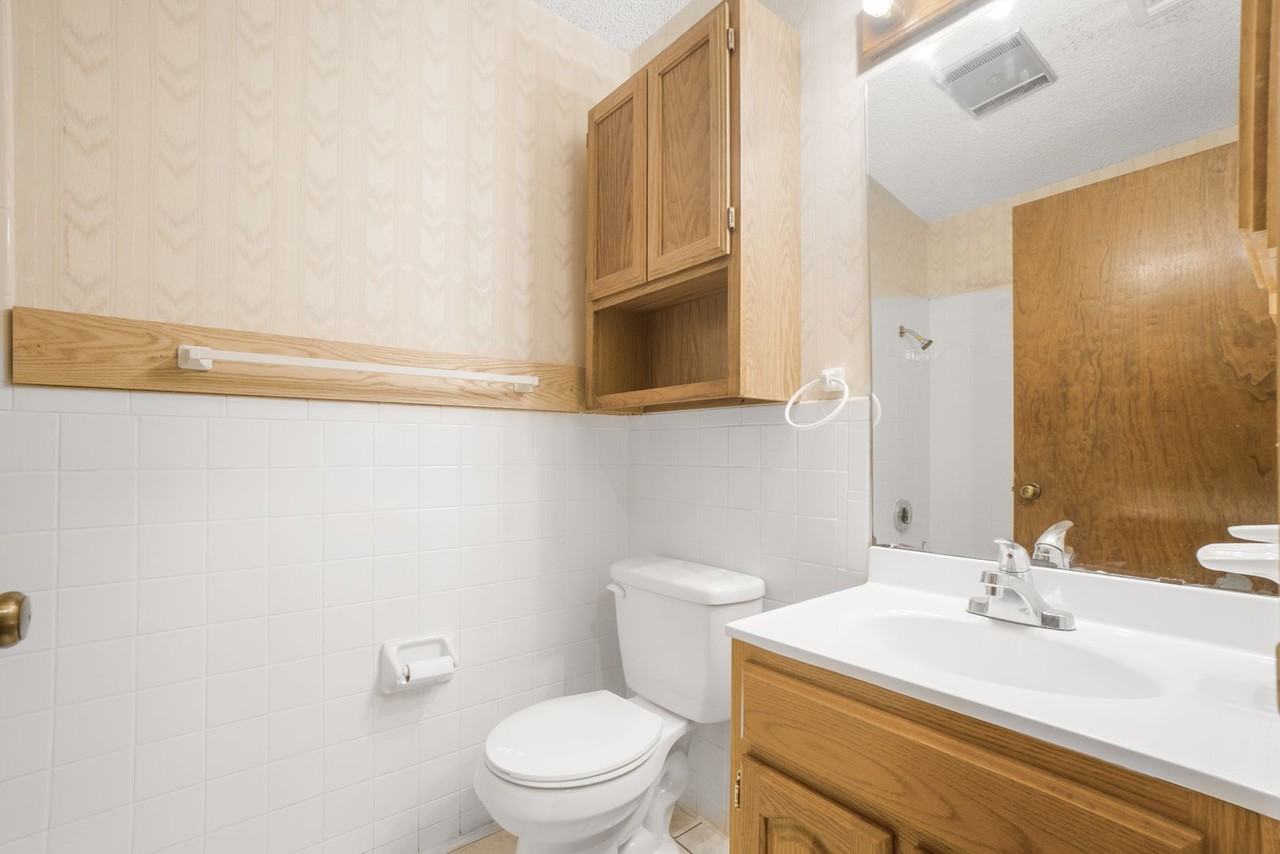 5003 Starfire St - Photo 4 of 18