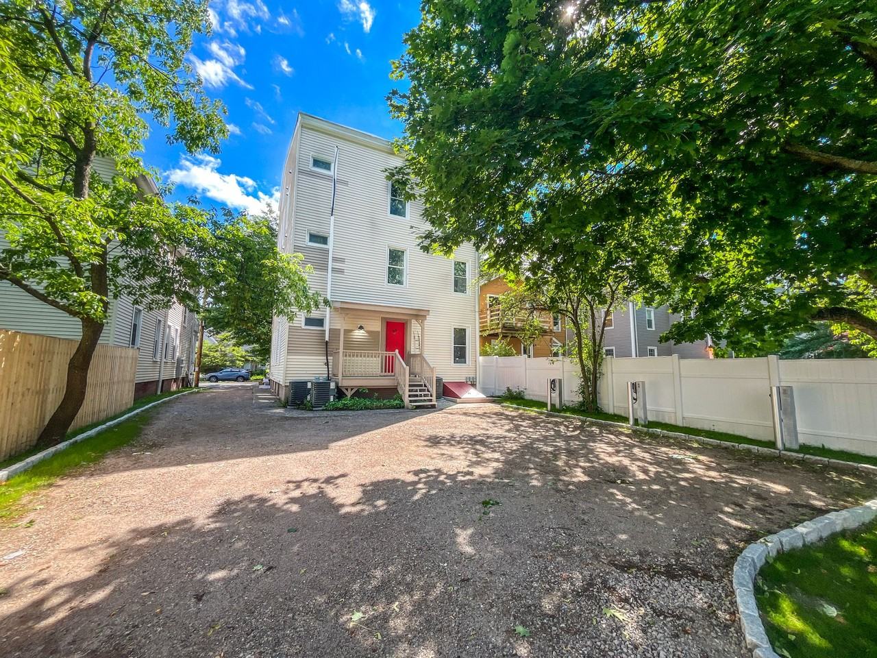 69 Edwards St - Photo 4 of 4