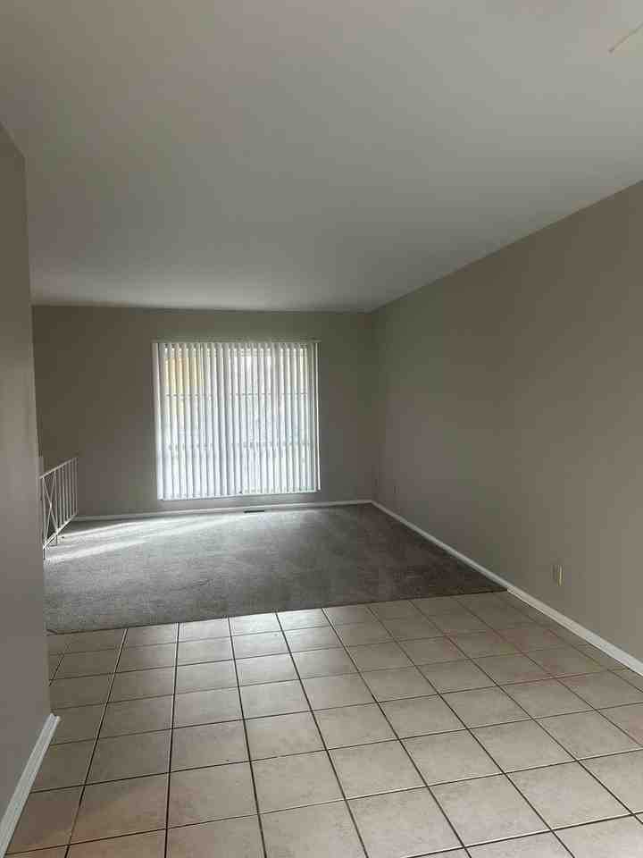 363 Triumph Way - Photo 3 of 26