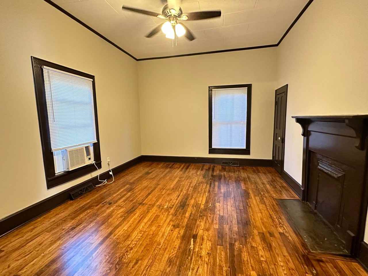 307 Lewis St - Photo 6 of 16