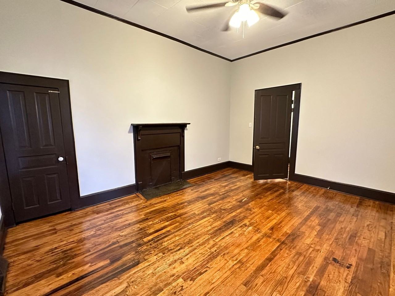 307 Lewis St - Photo 7 of 16