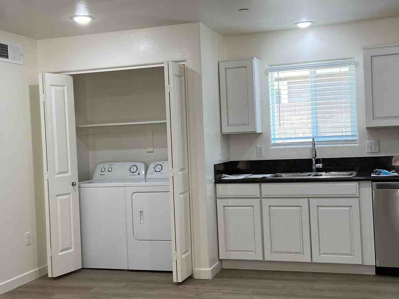 501 E 9th Ave #B - Photo 6 of 9