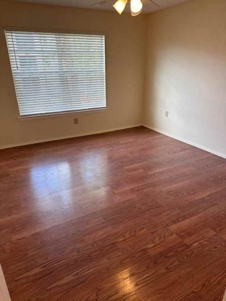 1222 Bermuda Lakes Ln - Photo 6 of 13