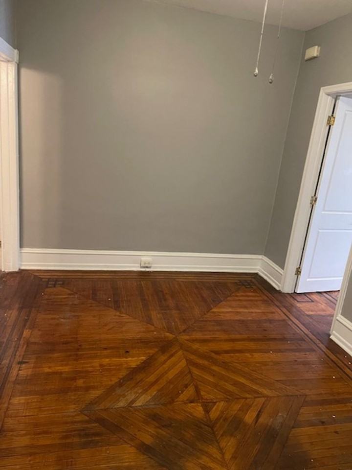 2160 W Grange Ave - Photo 3 of 7