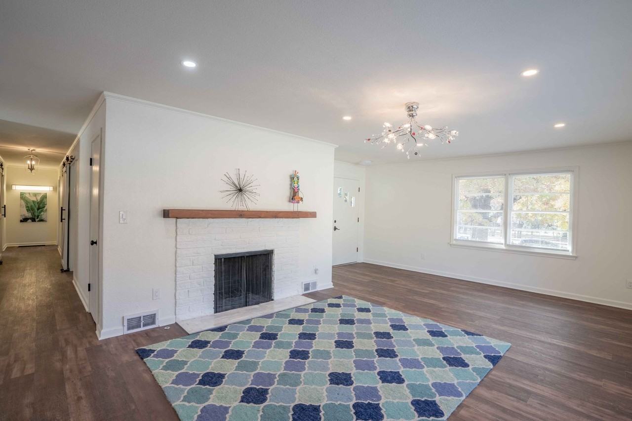 4103 S Lewis Ave - Photo 7 of 23