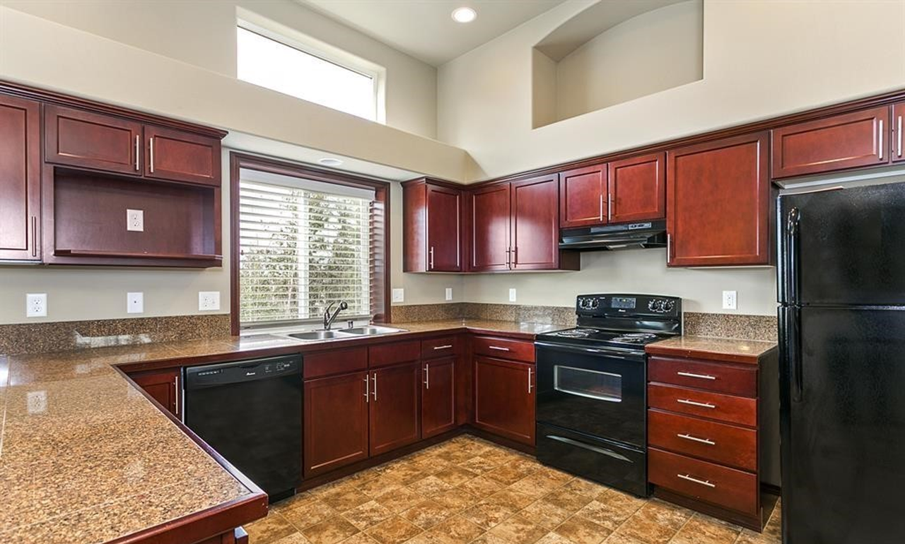 1855 Billie Ct - Photo 2 of 12