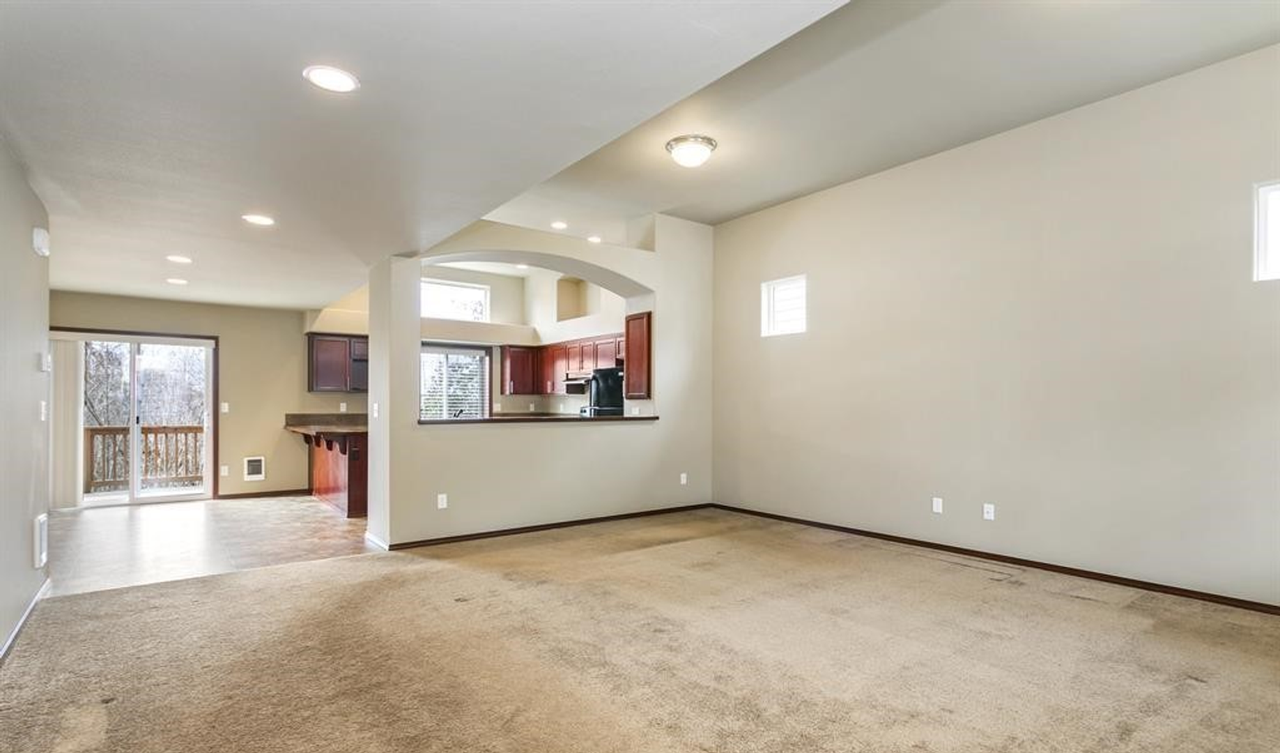 1855 Billie Ct - Photo 5 of 12