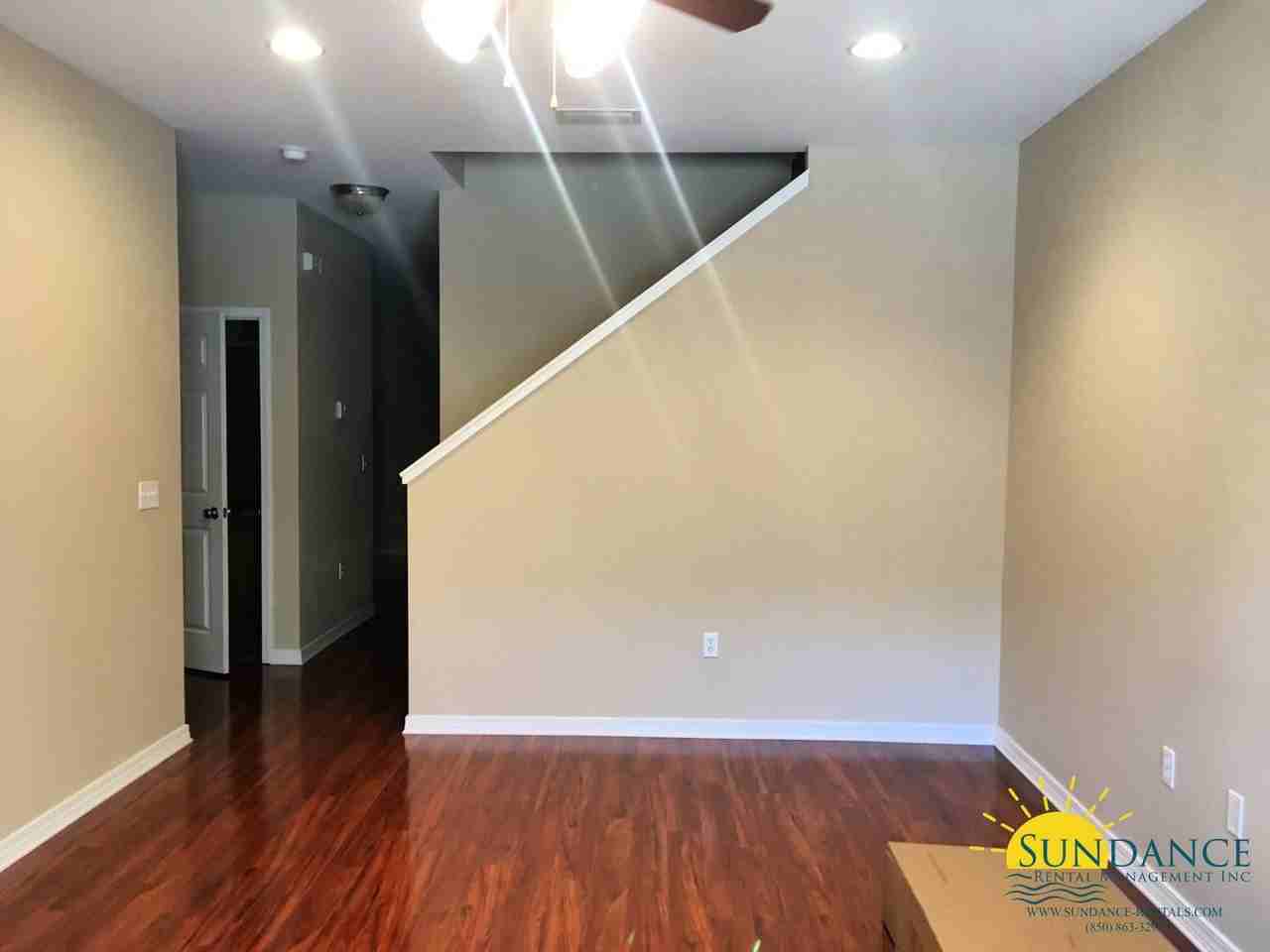 1488 Bentley Cir - Photo 2 of 12