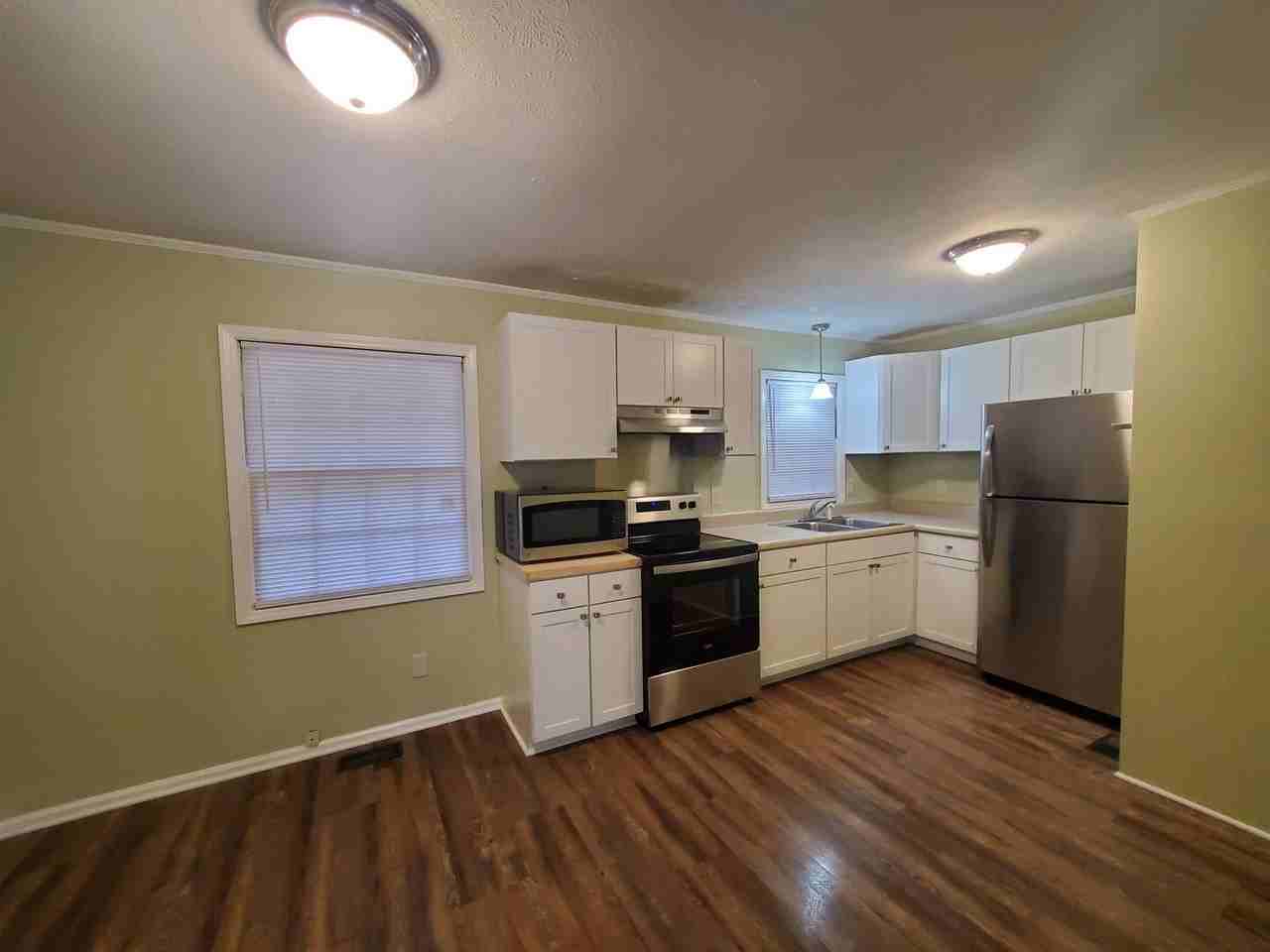 202 Bertram Pl - Photo 3 of 11