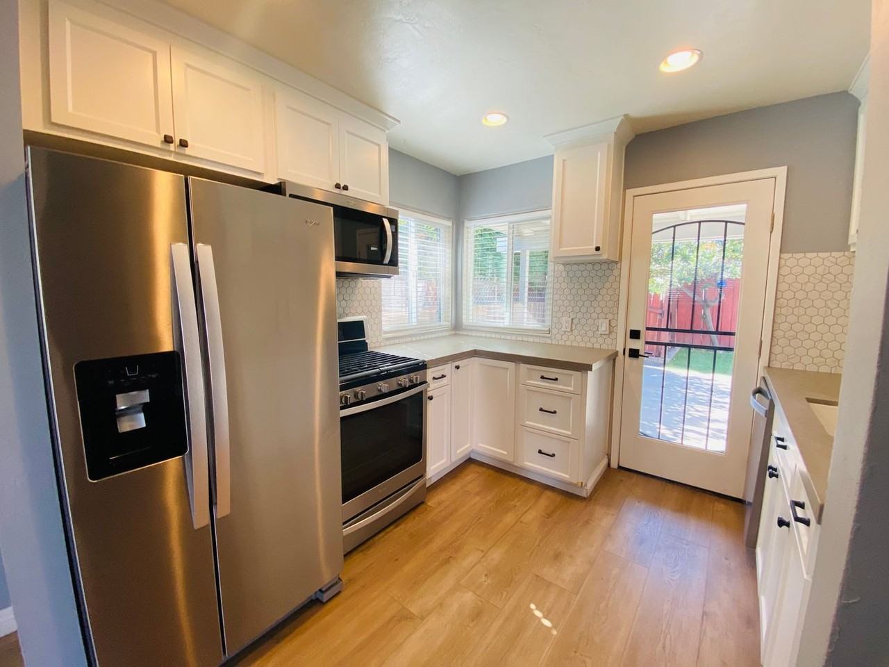 4494 Figueroa Blvd - Photo 2 of 15