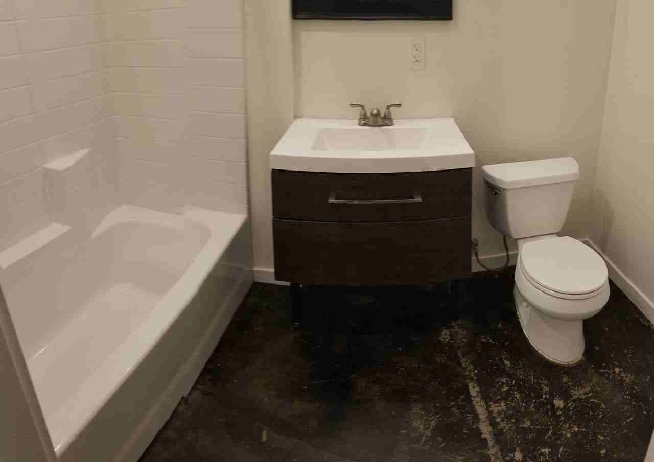 104 Orange Dr - Photo 4 of 50