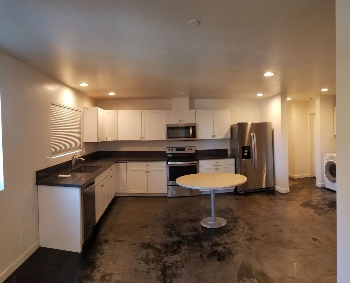 104 Orange Dr - Photo 5 of 50