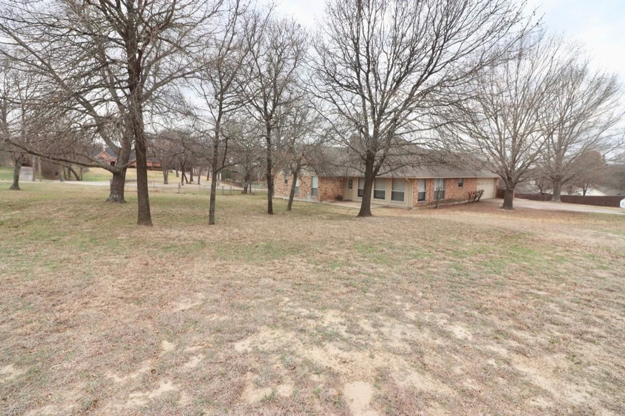 100 Coates Trl - Photo 2 of 21