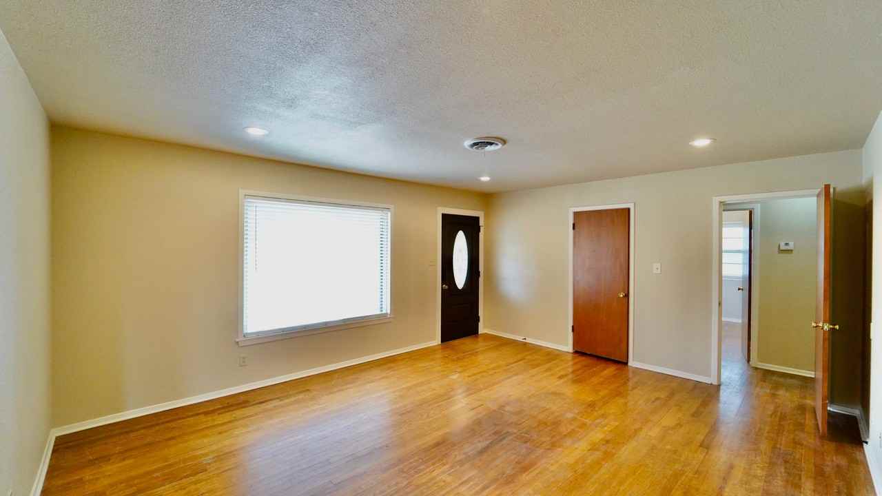 3010 Inspiration Dr - Photo 3 of 18