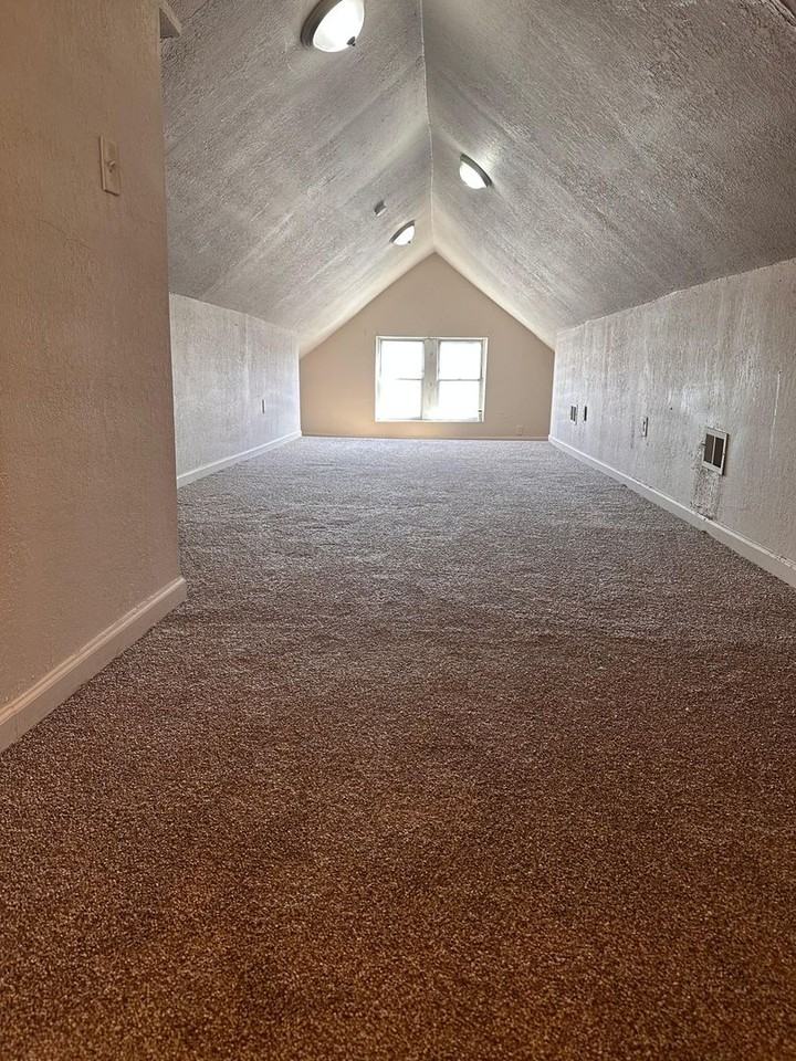 3902 Wabash Ave - Photo 3 of 8