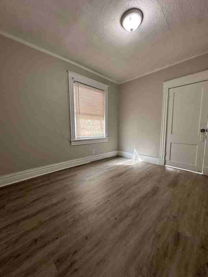 3902 Wabash Ave - Photo 5 of 8