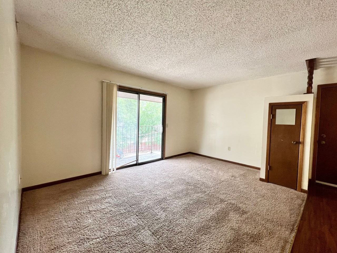 1113 Bertrand St #1 - Photo 4 of 14