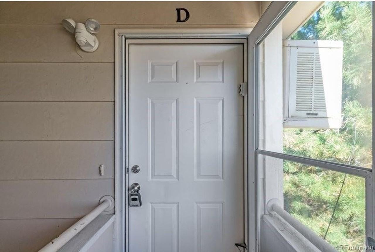 892 S Uravan Ct - Photo 3 of 11