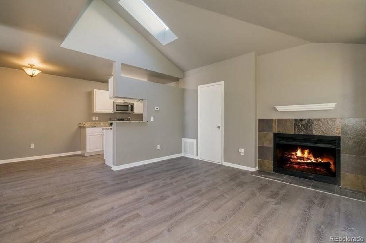 892 S Uravan Ct - Photo 4 of 11