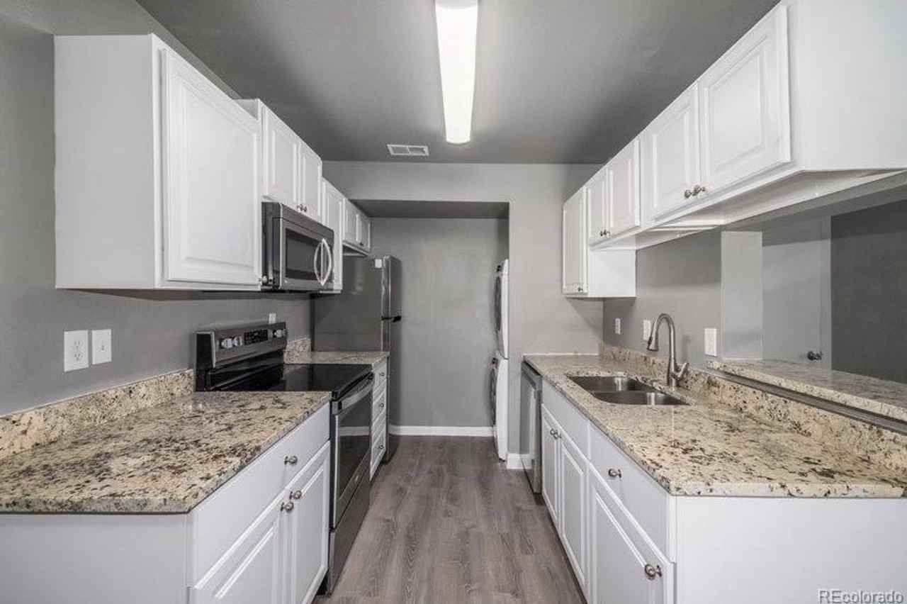 892 S Uravan Ct - Photo 5 of 11